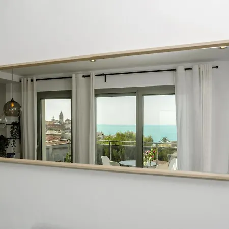 Spaces Sea View Oasis