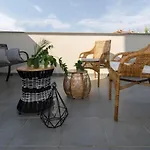 Spaces Sea View Oasis *