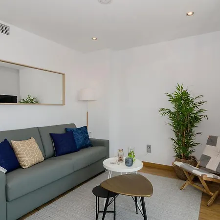 Spaces Sea View Oasis Apartment *