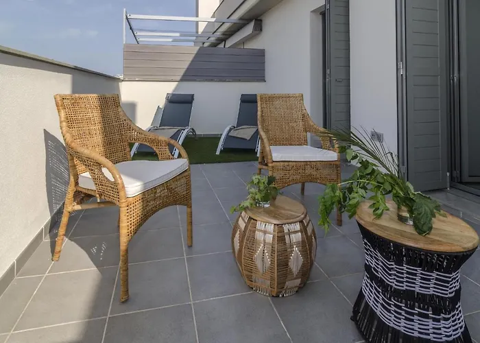 Spaces Sea View Oasis